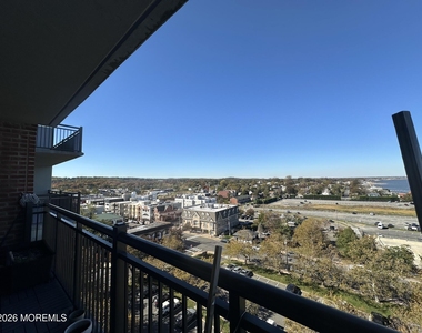 10 Ocean Boulevard - Photo Thumbnail 20