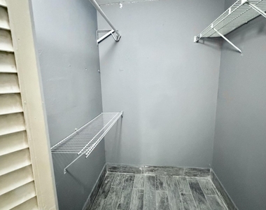 4364 Nw 9th Avenue - Photo Thumbnail 17