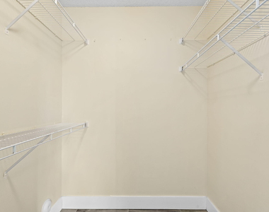 2977 Nw 92nd Avenue - Photo Thumbnail 10
