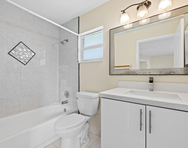2977 Nw 92nd Avenue - Photo Thumbnail 11