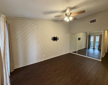 5260 Bosque Lane - Photo Thumbnail 34