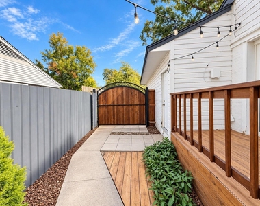 516 Overhill Drive - Photo Thumbnail 19