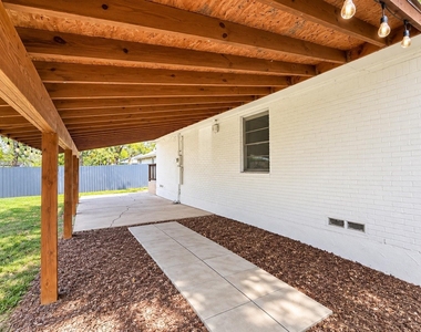 516 Overhill Drive - Photo Thumbnail 22