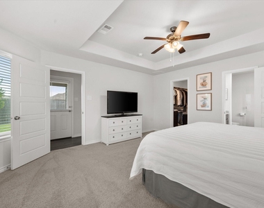 10625 Bleat Street - Photo Thumbnail 17
