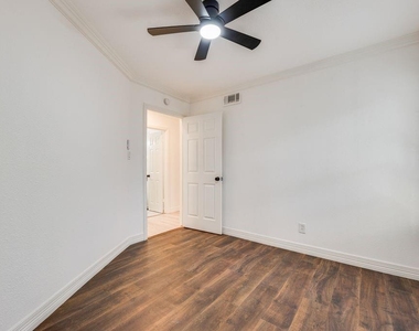 1406 Highland Street - Photo Thumbnail 15