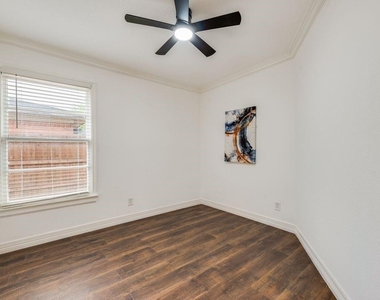 1406 Highland Street - Photo Thumbnail 13