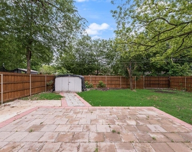1406 Highland Street - Photo Thumbnail 16
