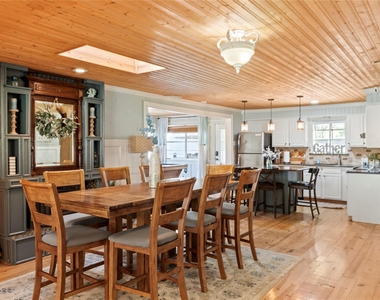230 Bushwhacker Drive - Photo Thumbnail 7