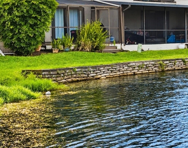 950 Mockingbird Lane - Photo Thumbnail 2