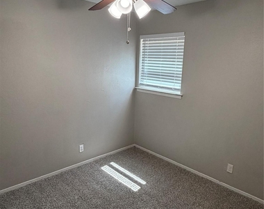 725 Willow Street - Photo Thumbnail 14