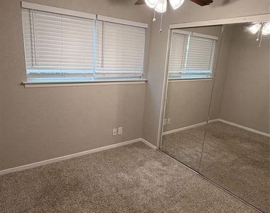 725 Willow Street - Photo Thumbnail 19