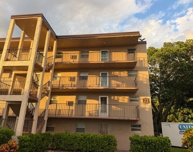 729 Lori Drive - Photo Thumbnail 20