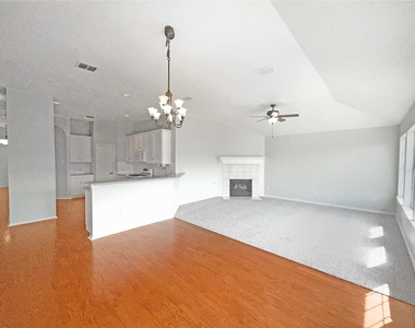 1216 Longhorn Drive - Photo Thumbnail 5