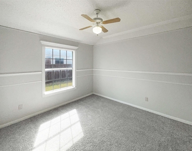 1216 Longhorn Drive - Photo Thumbnail 17