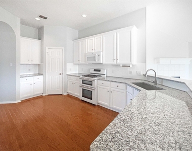 1216 Longhorn Drive - Photo Thumbnail 8