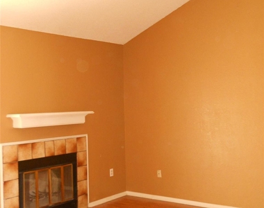 11 Shady Brook Circle - Photo Thumbnail 1