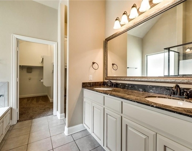 423 Florence Drive - Photo Thumbnail 20