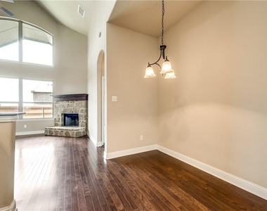 423 Florence Drive - Photo Thumbnail 14