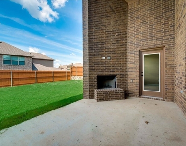 423 Florence Drive - Photo Thumbnail 24