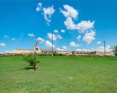 423 Florence Drive - Photo Thumbnail 28