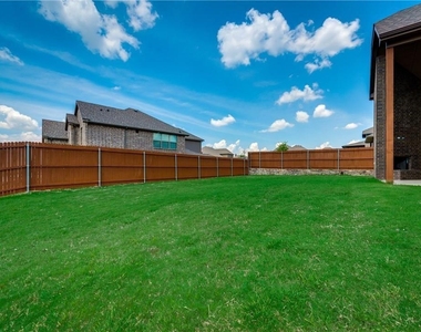 423 Florence Drive - Photo Thumbnail 25