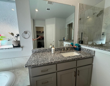 1447 20th Street - Photo Thumbnail 28