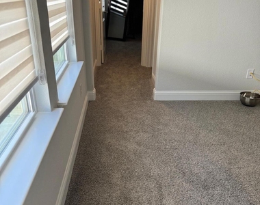 1447 20th Street - Photo Thumbnail 7