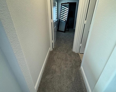 1447 20th Street - Photo Thumbnail 11