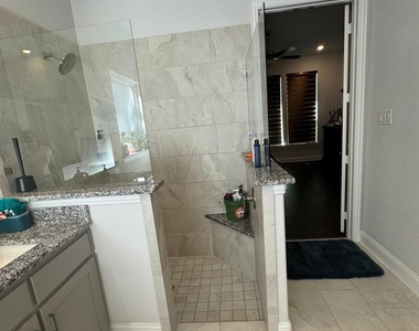 1447 20th Street - Photo Thumbnail 29