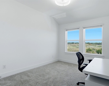 1085 Carnation Drive - Photo Thumbnail 22