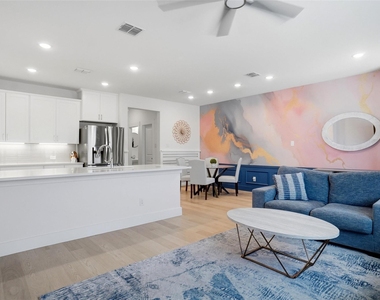 1085 Carnation Drive - Photo Thumbnail 6