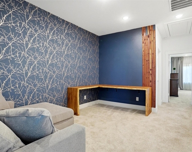 1085 Carnation Drive - Photo Thumbnail 15