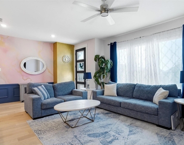 1085 Carnation Drive - Photo Thumbnail 5