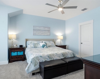 1085 Carnation Drive - Photo Thumbnail 17