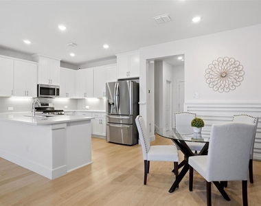 1085 Carnation Drive - Photo Thumbnail 8