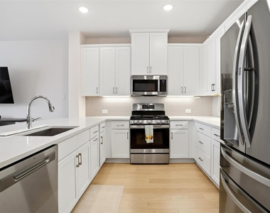 1085 Carnation Drive - Photo Thumbnail 10