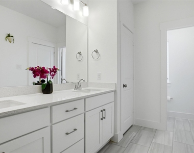 1085 Carnation Drive - Photo Thumbnail 20