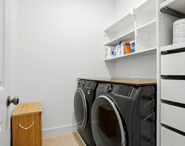 1085 Carnation Drive - Photo Thumbnail 24