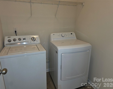 8628 Sedgeburn Drive - Photo Thumbnail 20