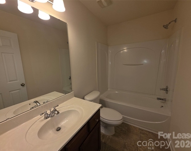 8628 Sedgeburn Drive - Photo Thumbnail 22