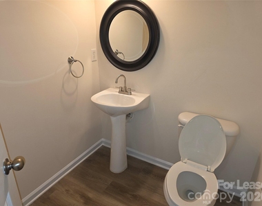 8628 Sedgeburn Drive - Photo Thumbnail 24