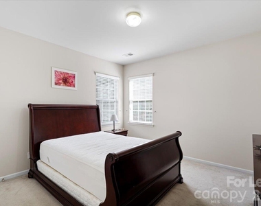 15114 Bridle Trace Lane - Photo Thumbnail 7