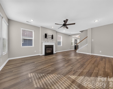 1879 Felts Parkway - Photo Thumbnail 9