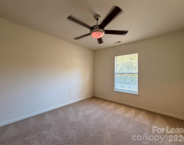 3400 Pasture View Court - Photo Thumbnail 10