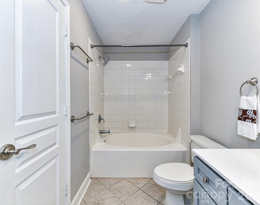 1315 East Boulevard - Photo Thumbnail 19