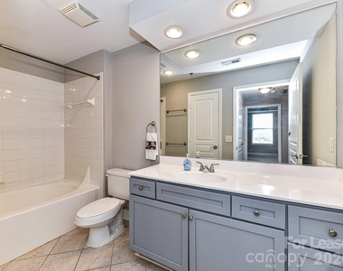 1315 East Boulevard - Photo Thumbnail 18