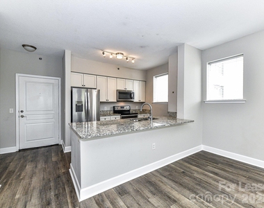 1315 East Boulevard - Photo Thumbnail 6