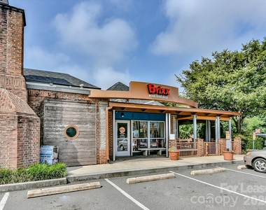 1315 East Boulevard - Photo Thumbnail 31