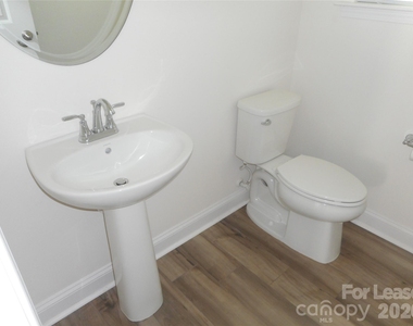 1566 Cedar Tree Drive - Photo Thumbnail 7