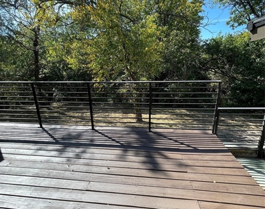 2204 W Park Boulevard - Photo Thumbnail 5